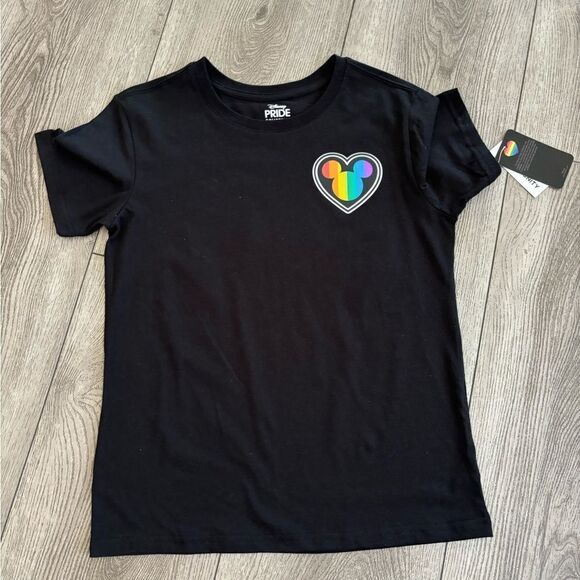 Disney pride collection graphic t shirt - Picture 1 of 3